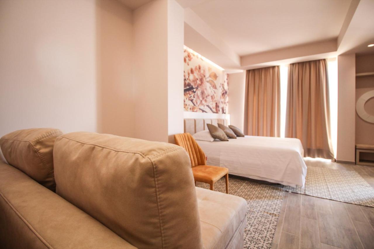 Hotel Kristera Vlorë Exteriér fotografie