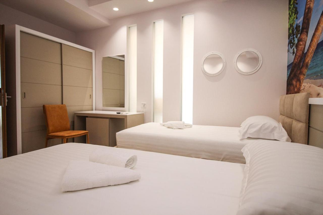 Hotel Kristera Vlorë Exteriér fotografie